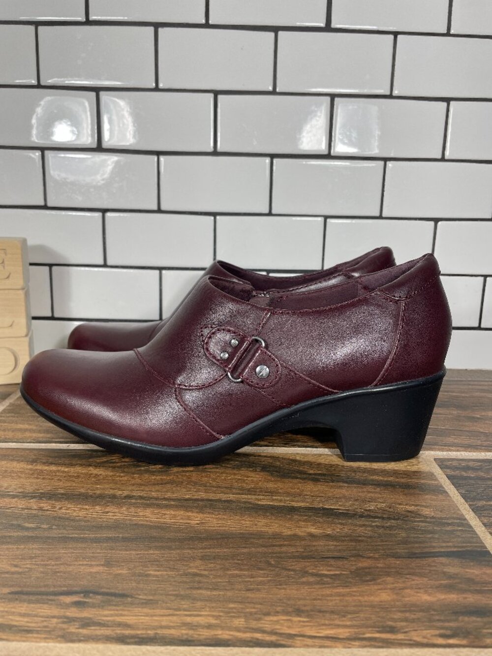 Clarks Genette Harper Shoes Womens Size 10 Burgundy Leather Zip Ankle Booties
